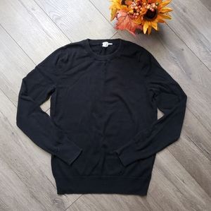 GAP 100% cotton basic black sweater 🖤